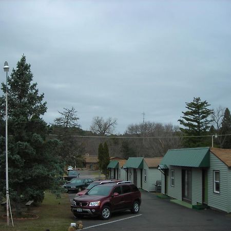 Deer Trail Motel Wisconsin Dells Kültér fotó